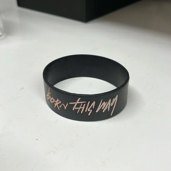 Lady GaGa born this way tour memorabilia- bracelet and bandana - Picture 4 of 4